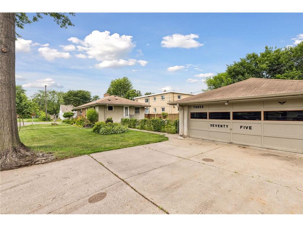 375 Jessamine Avenue W Saint Paul MN 55117 7087191 image49
