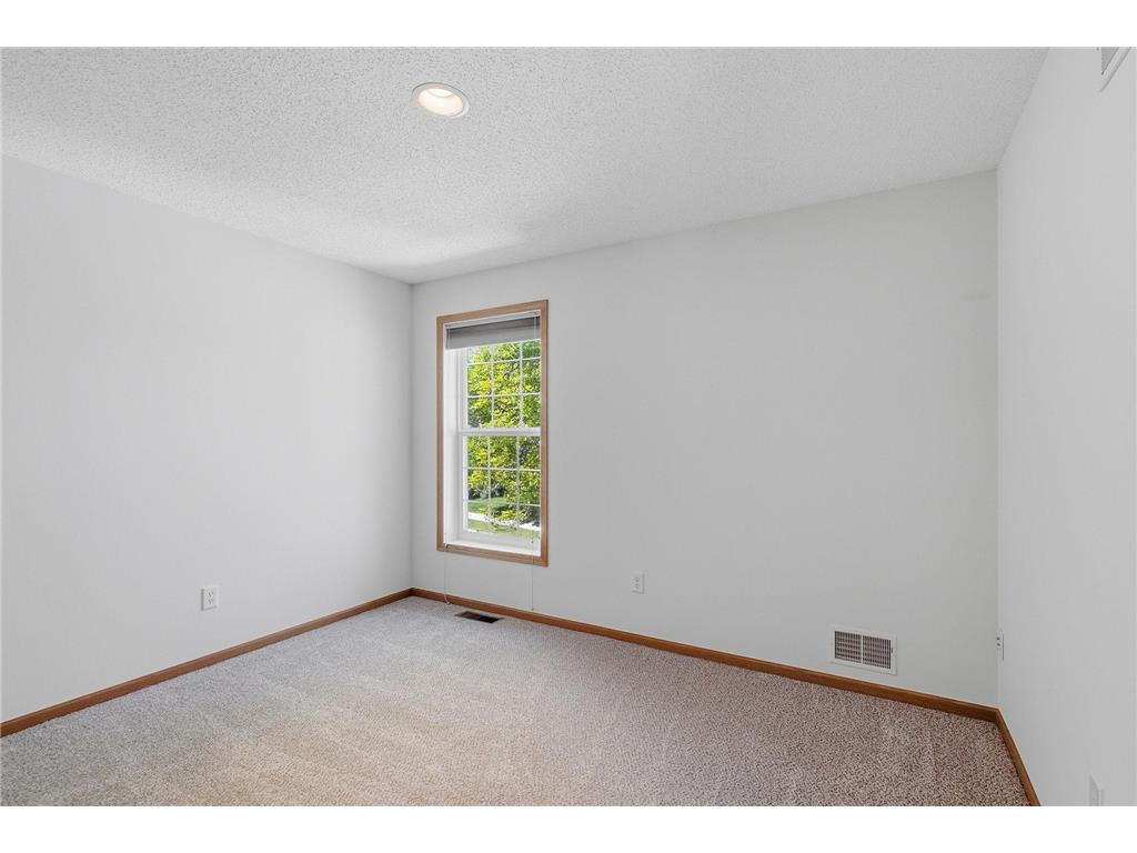 375 Wagon Wheel Lane Chaska MN 55318 7079315 image21