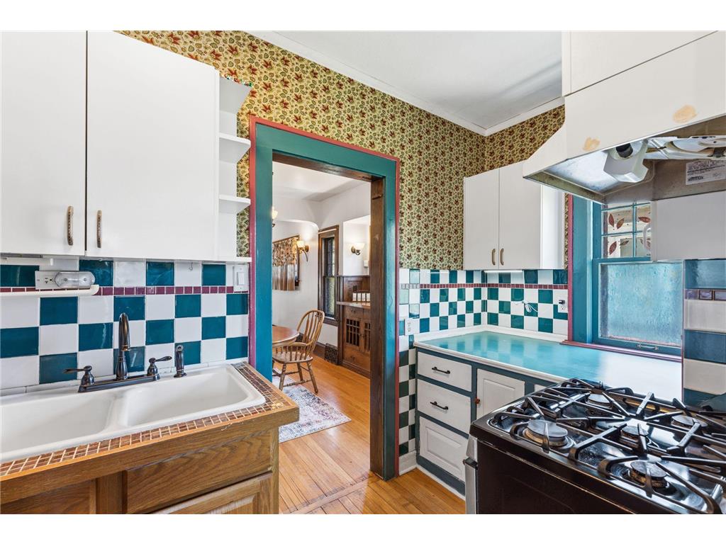3757 Dupont Avenue N Minneapolis MN 55412 7078480 image16