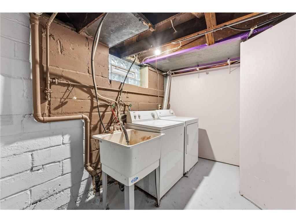 3757 Dupont Avenue N Minneapolis MN 55412 7078480 image25