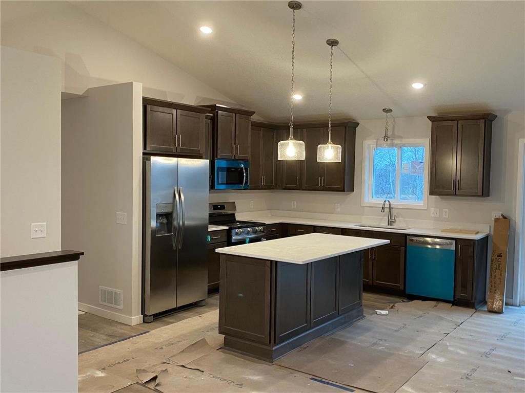 37583 Greenwich Court North Branch MN 55056 7057762 image3