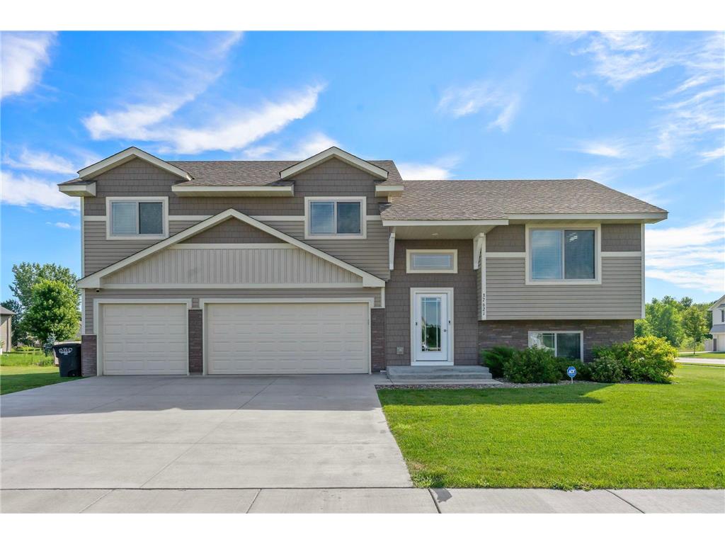 37621 Hawthorne Avenue, North Branch, MN 55056 MLS 6239026 Edina