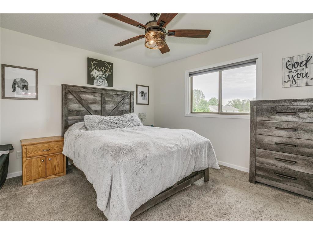 37621 Hawthorne Avenue North Branch MN 55056 6820665 image11