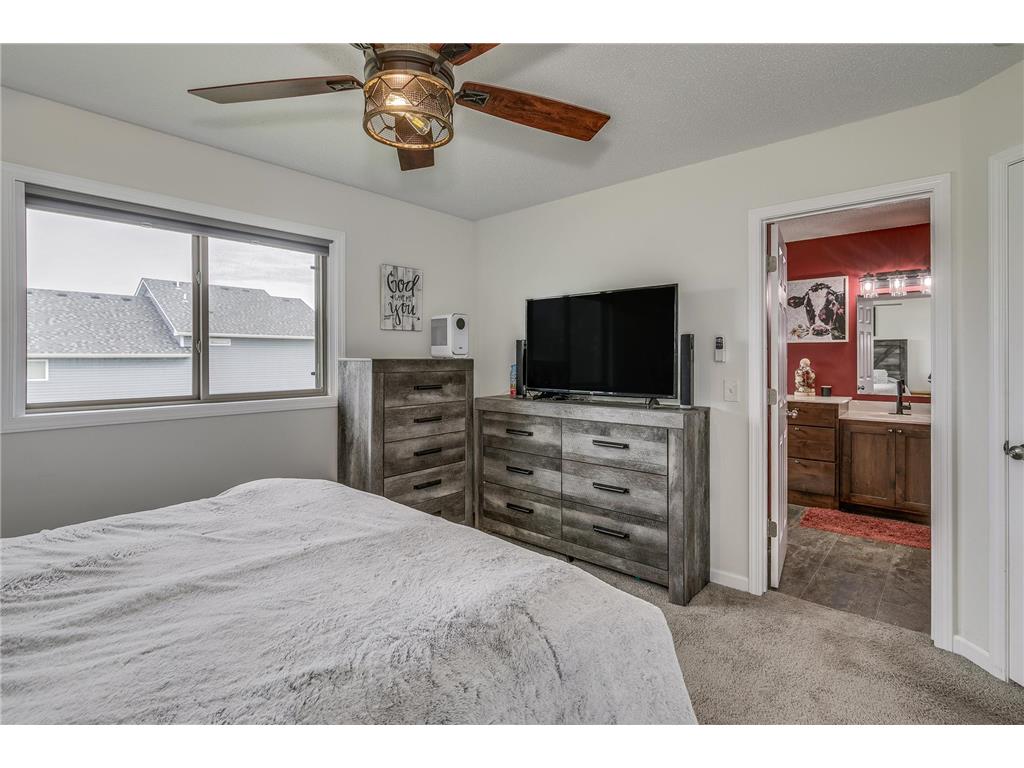 37621 Hawthorne Avenue North Branch MN 55056 6820665 image12