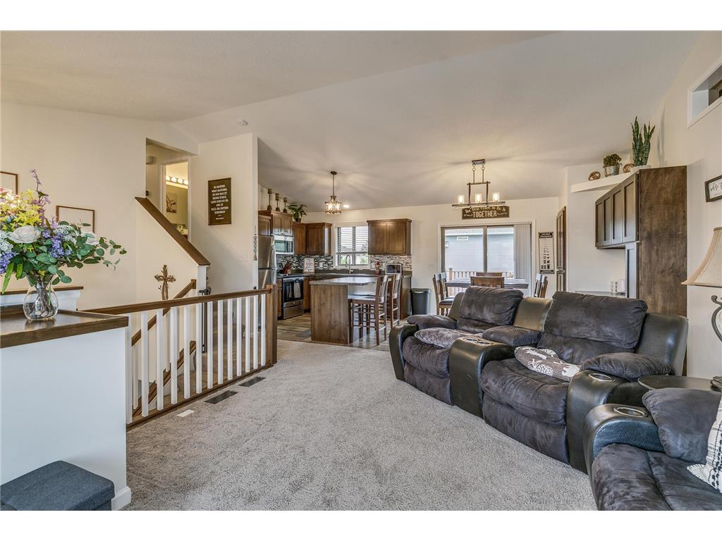 37621 Hawthorne Avenue North Branch MN 55056 6820665 image8