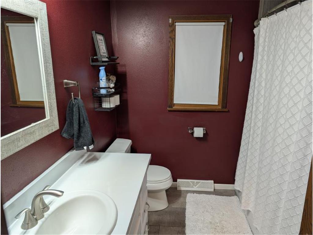 377 1st Street SW Wells MN 56097 7083733 image19
