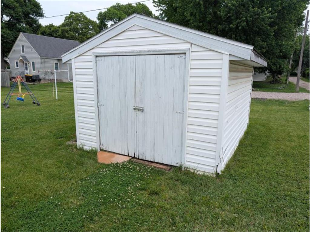 377 1st Street SW Wells MN 56097 7083733 image26