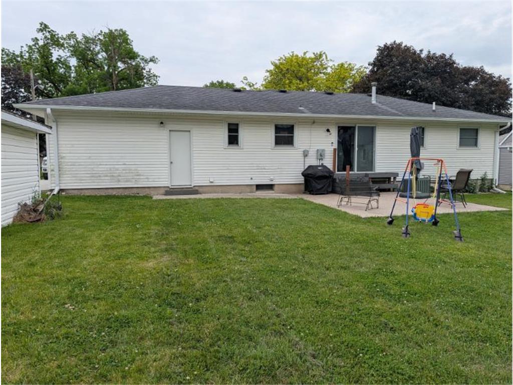 377 1st Street SW Wells MN 56097 7083733 image3