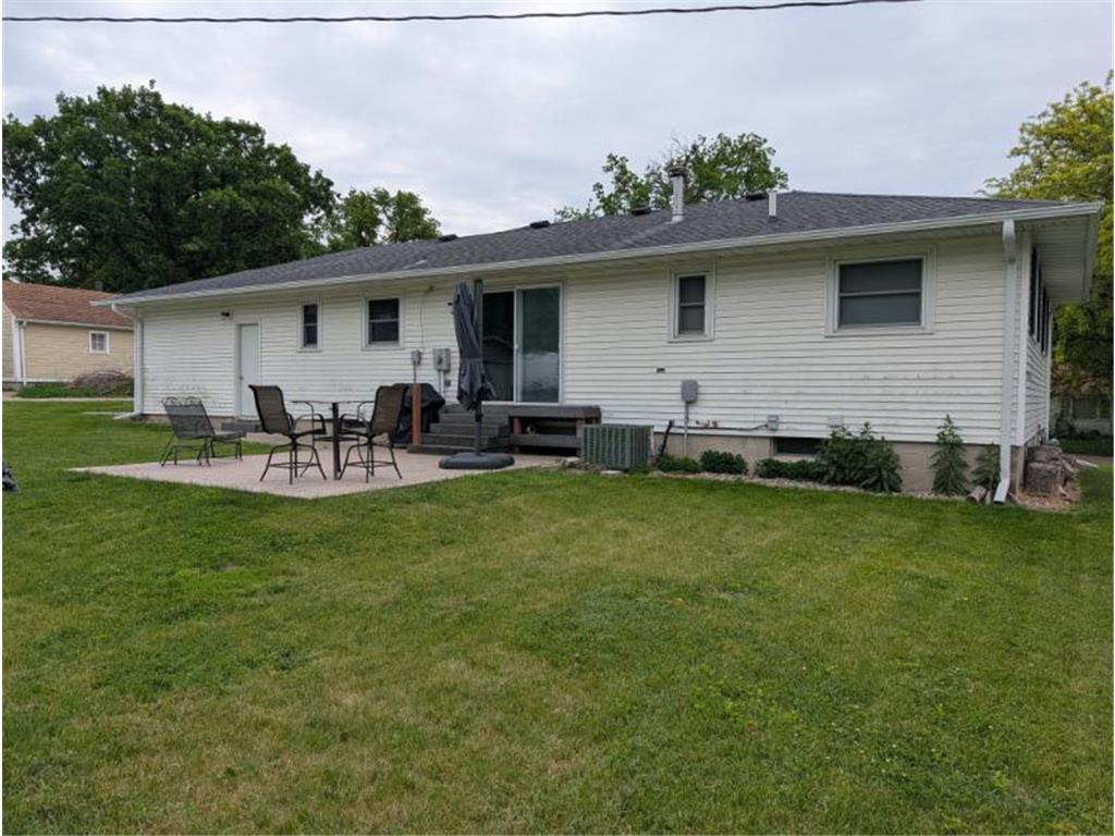 377 1st Street SW Wells MN 56097 7083733 image4