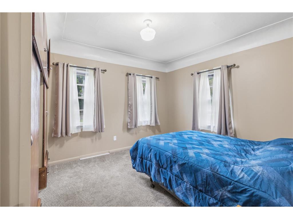 377 Winona Street E Saint Paul MN 55107 6738279 image10