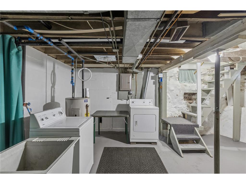 377 Winona Street E Saint Paul MN 55107 6738279 image23