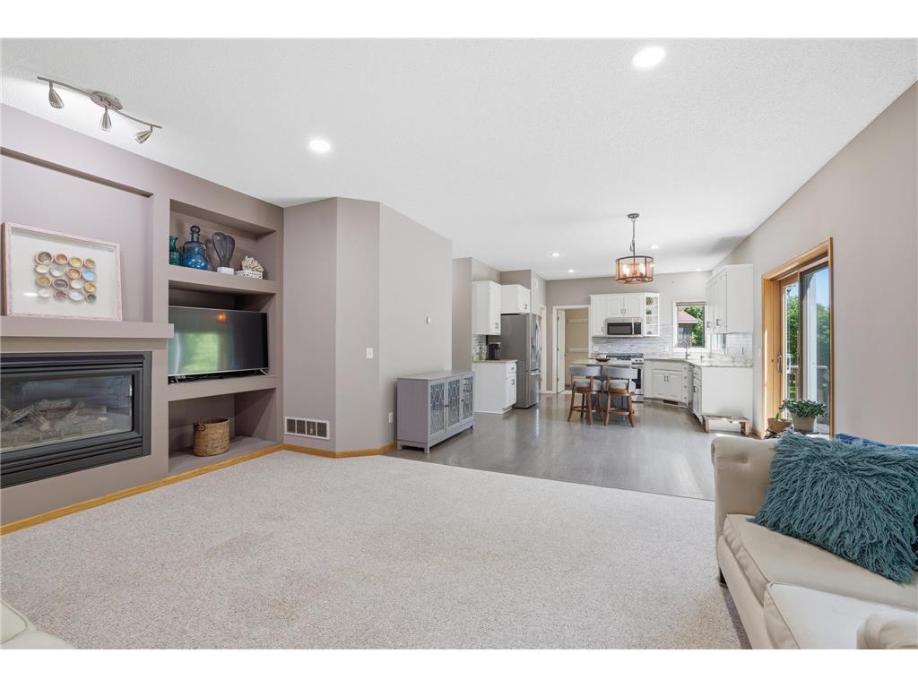 3774 Oxford Drive Woodbury MN 55125 7065537 image12