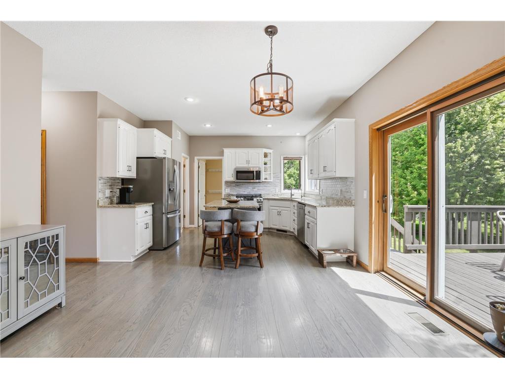 3774 Oxford Drive Woodbury MN 55125 7065537 image14