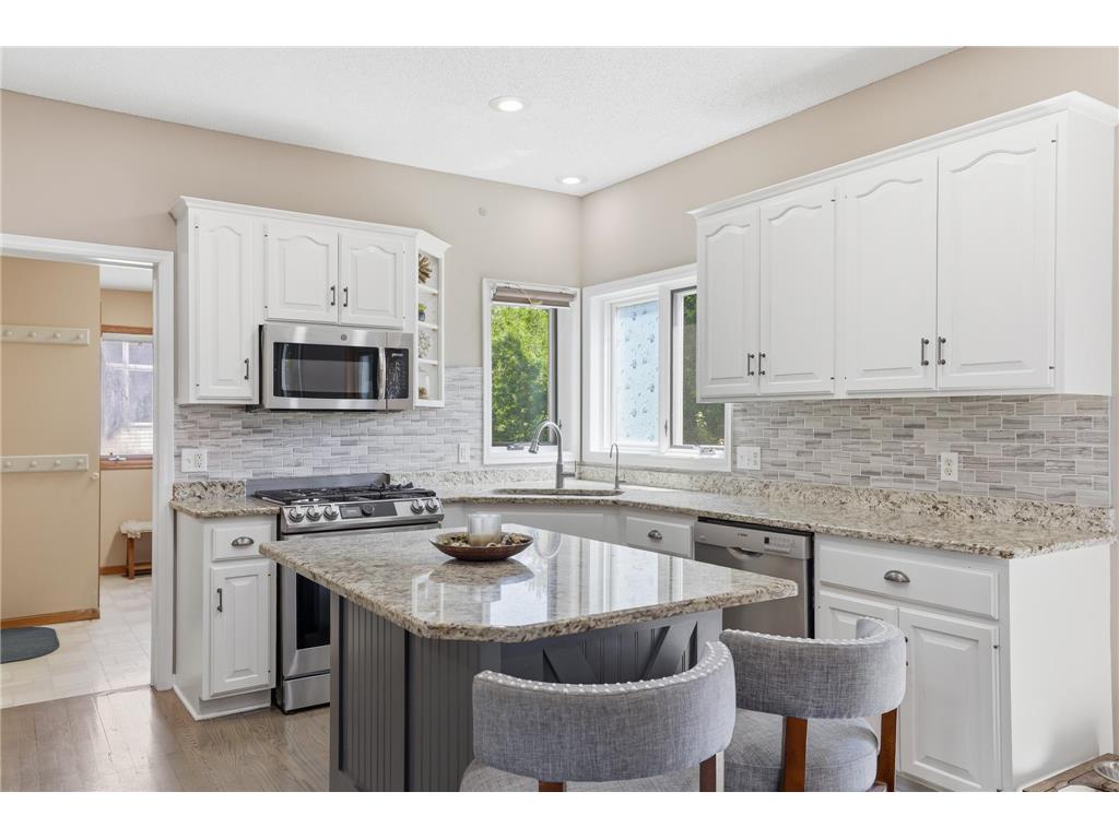 3774 Oxford Drive Woodbury MN 55125 7065537 image16