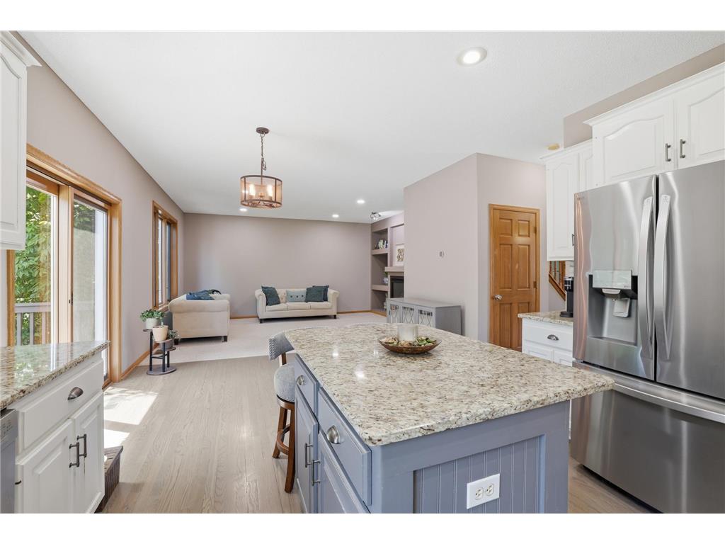 3774 Oxford Drive Woodbury MN 55125 7065537 image18