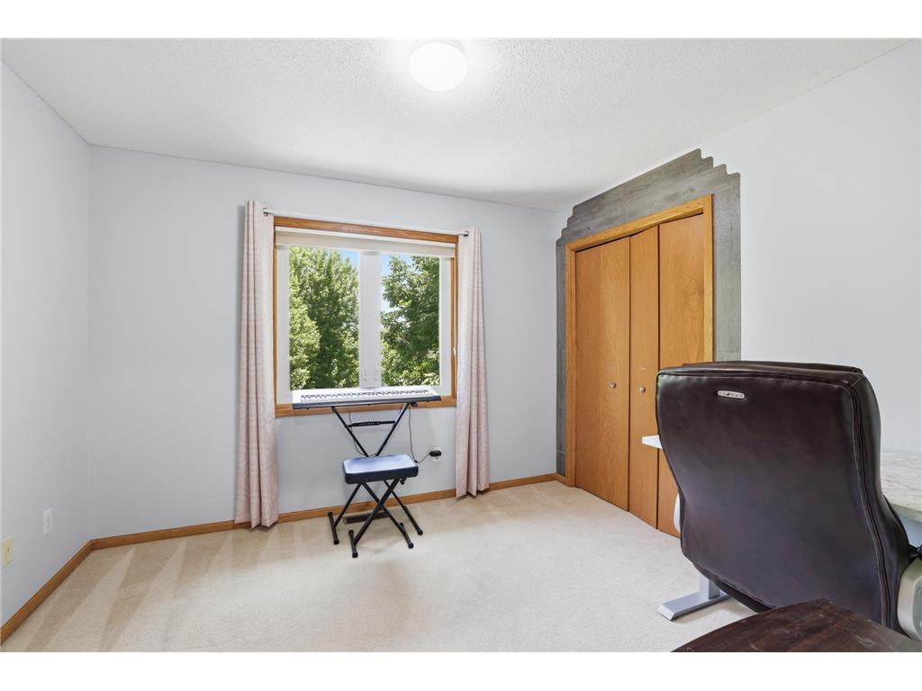 3774 Oxford Drive Woodbury MN 55125 7065537 image25