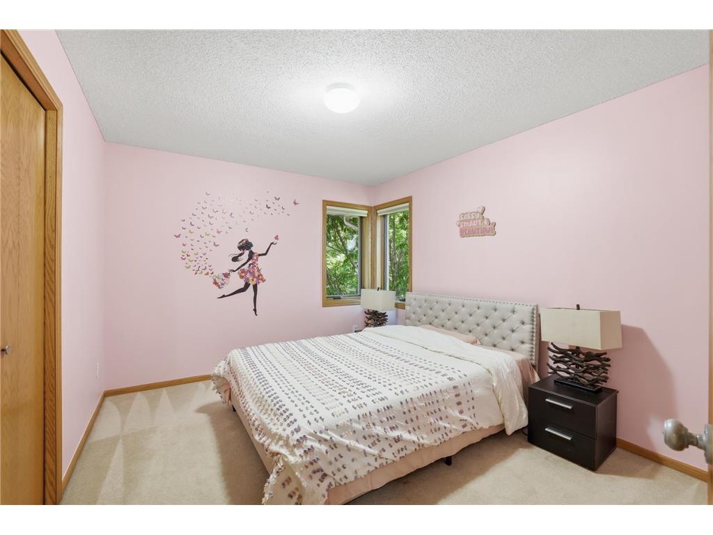 3774 Oxford Drive Woodbury MN 55125 7065537 image26