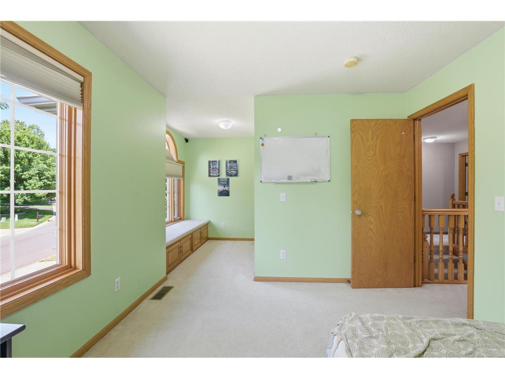 3774 Oxford Drive Woodbury MN 55125 7065537 image29