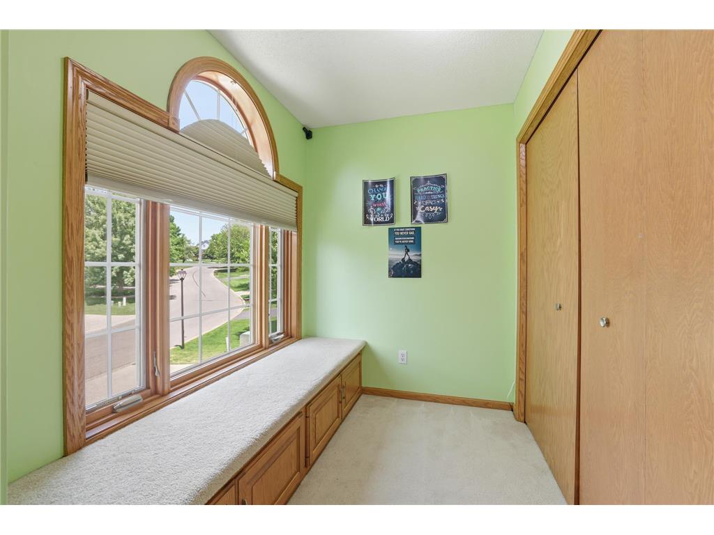 3774 Oxford Drive Woodbury MN 55125 7065537 image30