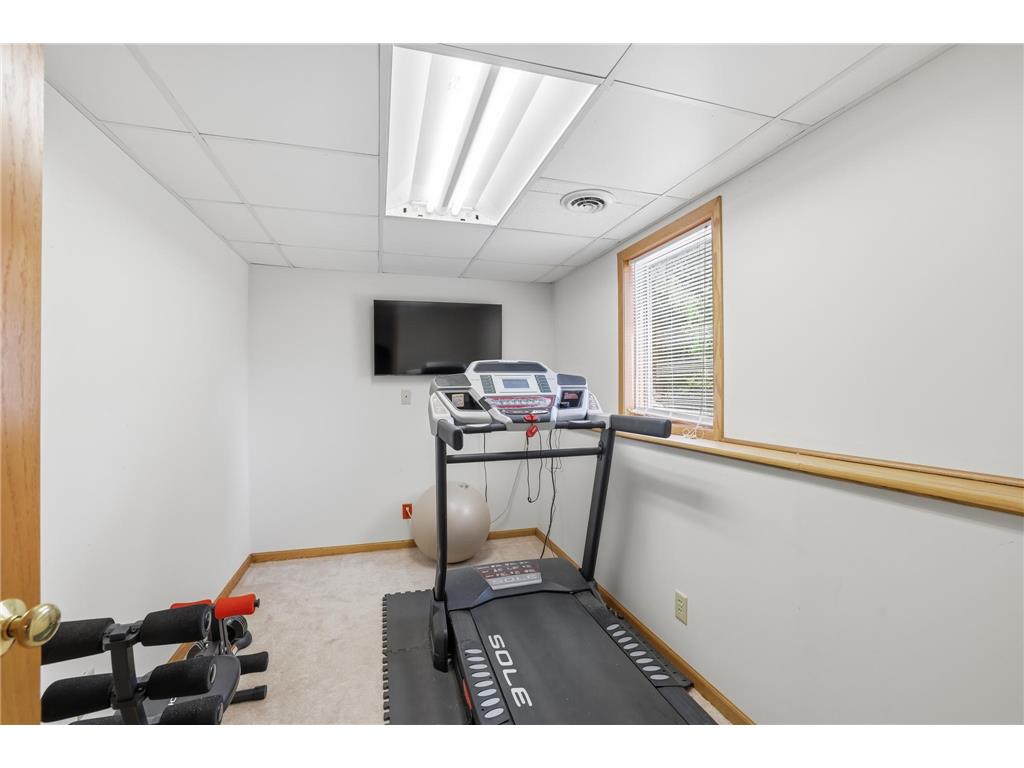 3774 Oxford Drive Woodbury MN 55125 7065537 image36
