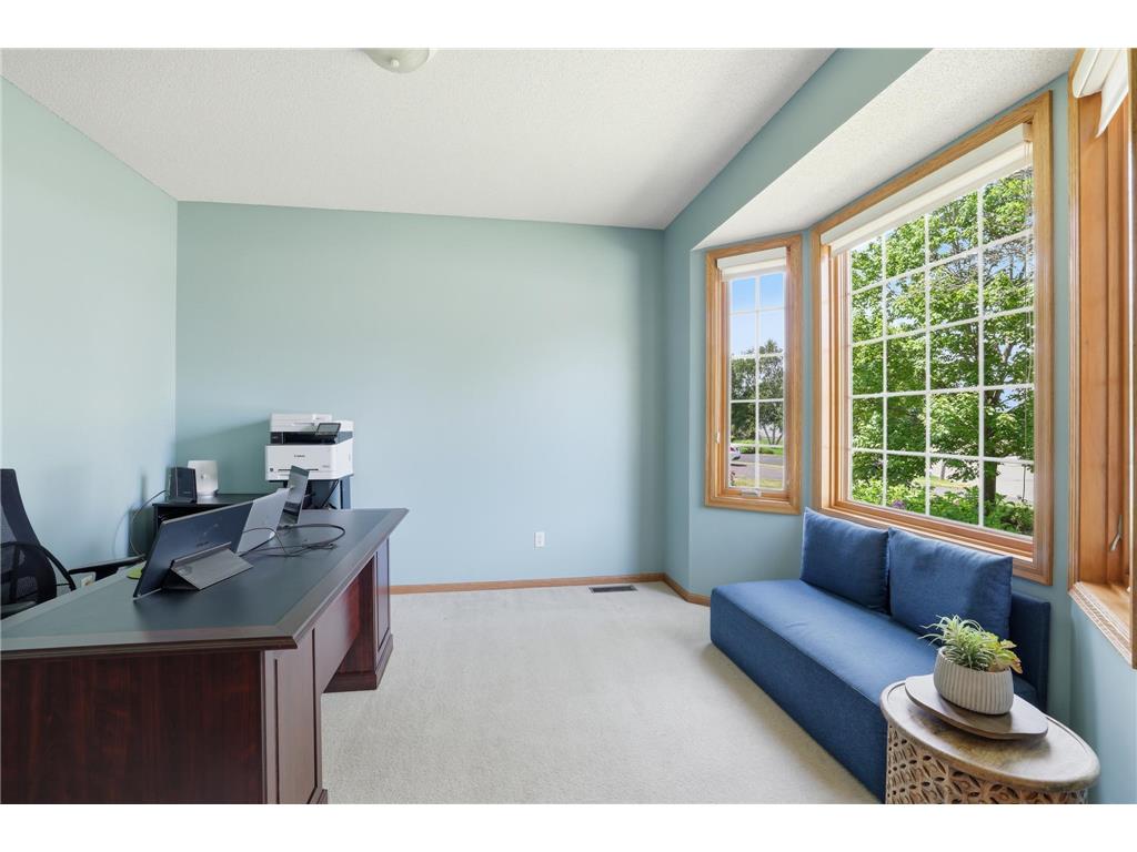 3774 Oxford Drive Woodbury MN 55125 7065537 image4