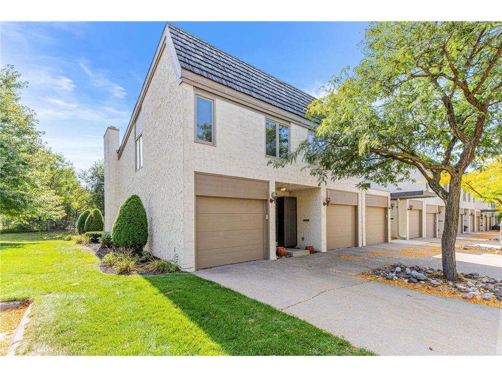 3777 Towndale Drive Bloomington MN 55431 6603312 image1