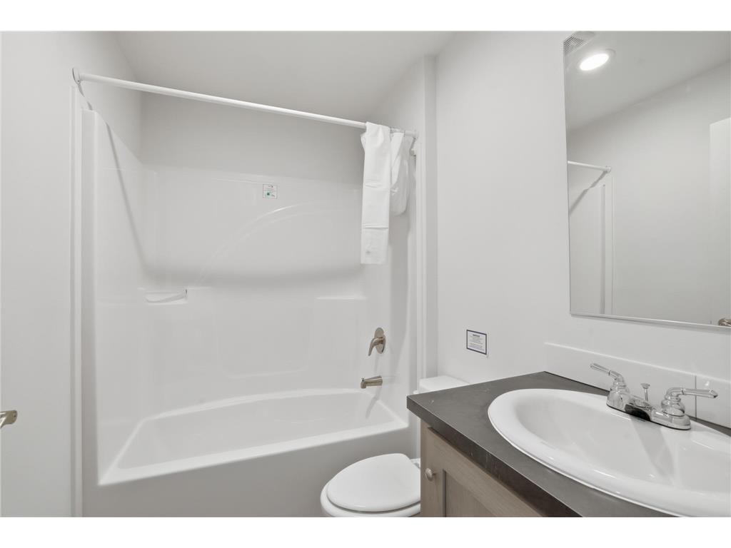 378 Hillcrest Circle Clarks Grove MN 56016 6802141 image11