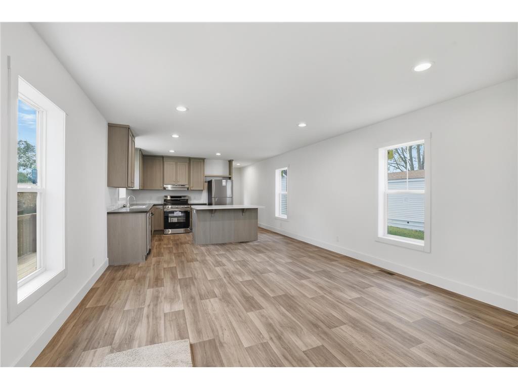 378 Hillcrest Circle Clarks Grove MN 56016 6802141 image4