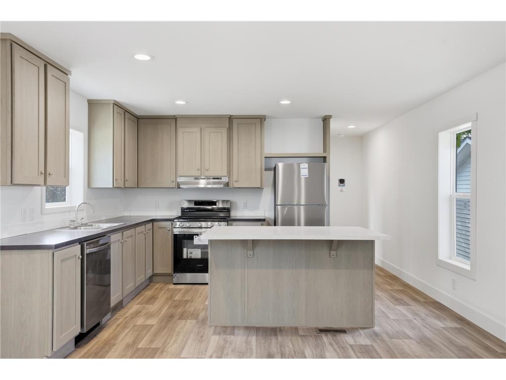 378 Hillcrest Circle Clarks Grove MN 56016 6802141 image5