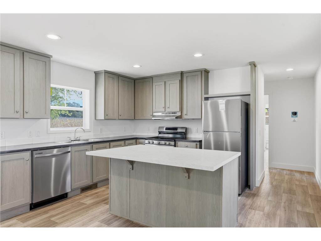 378 Hillcrest Circle Clarks Grove MN 56016 6802141 image6