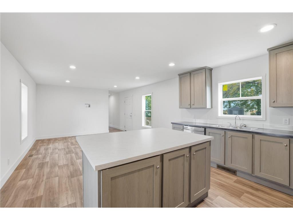 378 Hillcrest Circle Clarks Grove MN 56016 6802141 image7