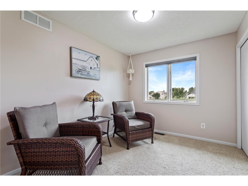 37816 Hawthorne Avenue North Branch MN 55056 7103587 image11