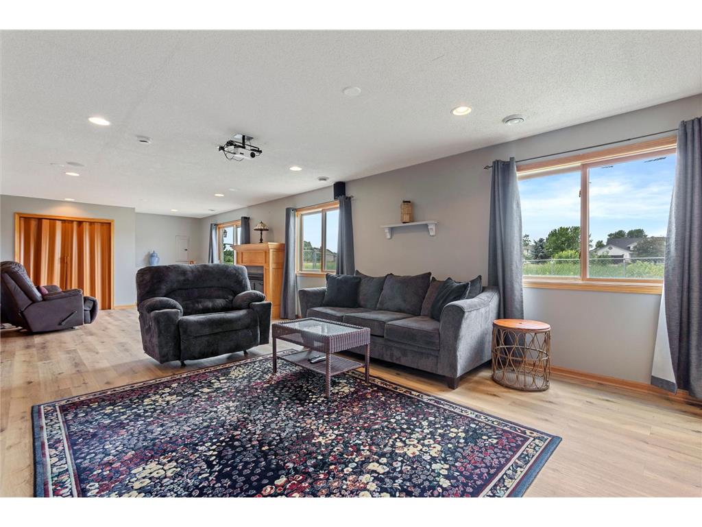 37816 Hawthorne Avenue North Branch MN 55056 7103587 image15