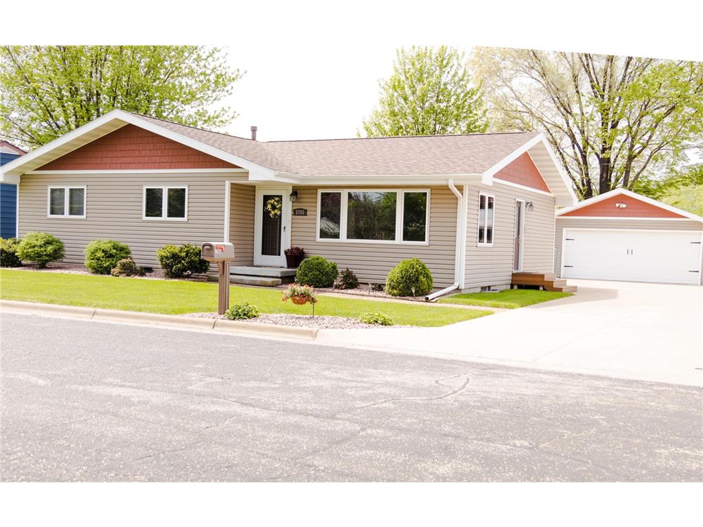 3785 W 9th Street Goodview MN 55987 6371638 image1