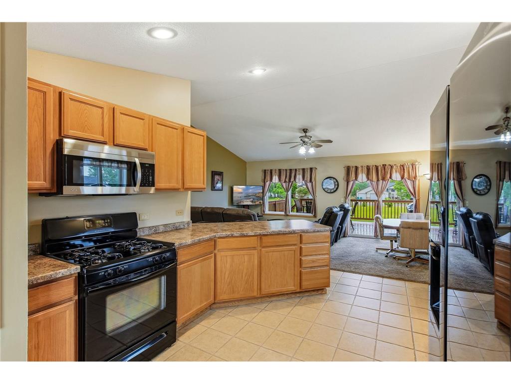 37888 Hawthorne Avenue North Branch MN 55056 7087047 image15