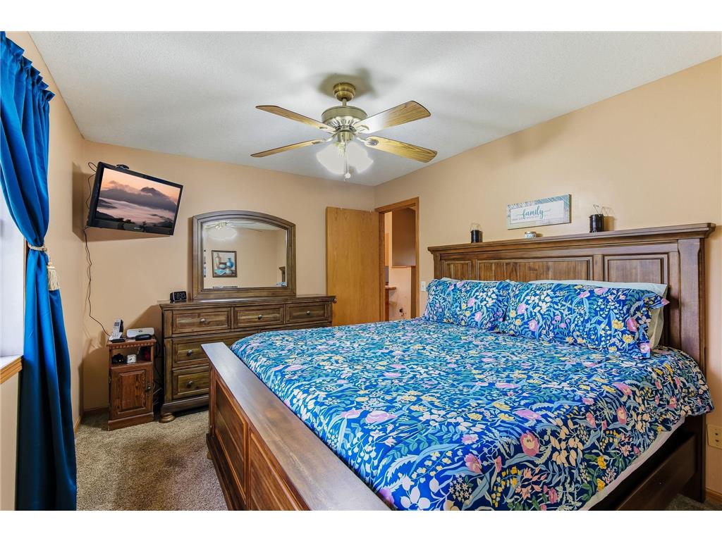 37888 Hawthorne Avenue North Branch MN 55056 7087047 image18