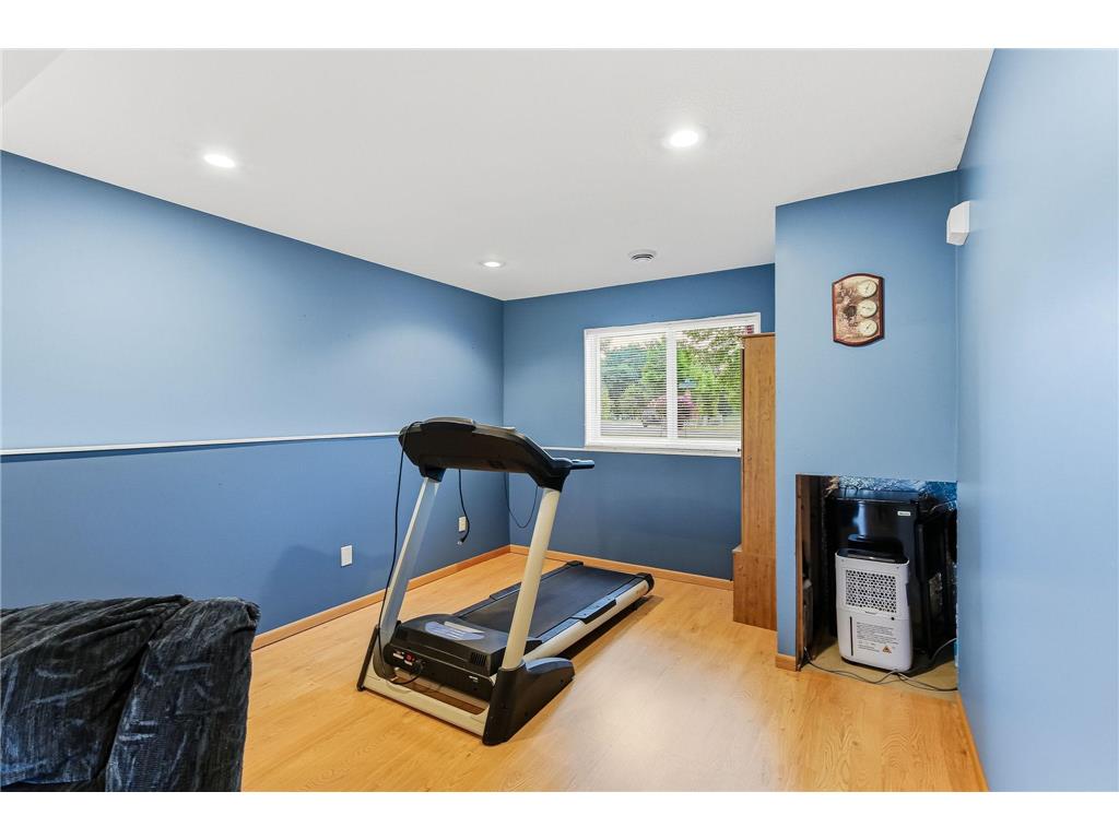 37888 Hawthorne Avenue North Branch MN 55056 7087047 image26