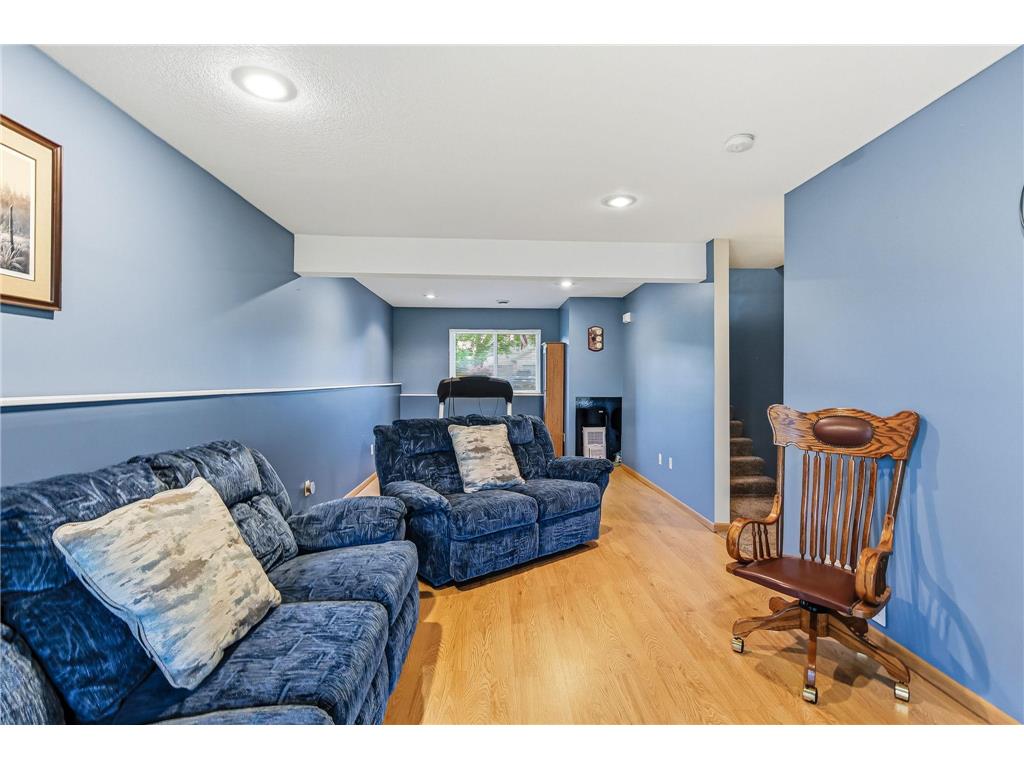 37888 Hawthorne Avenue North Branch MN 55056 7087047 image27