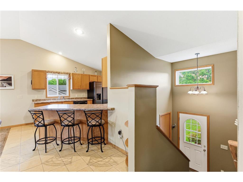 37888 Hawthorne Avenue North Branch MN 55056 7087047 image6