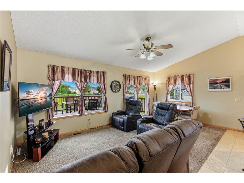 37888 Hawthorne Avenue North Branch MN 55056 7087047 image7