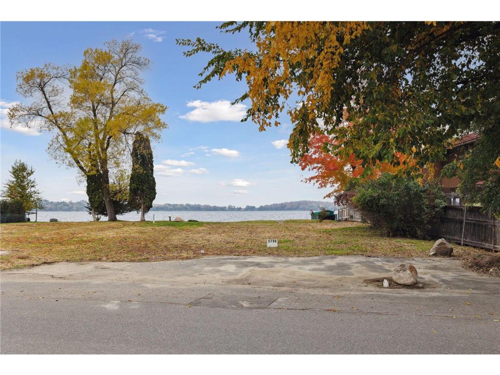 3790 Enchanted Lane, MN, 55364 MLS 6486256 Edina Realty