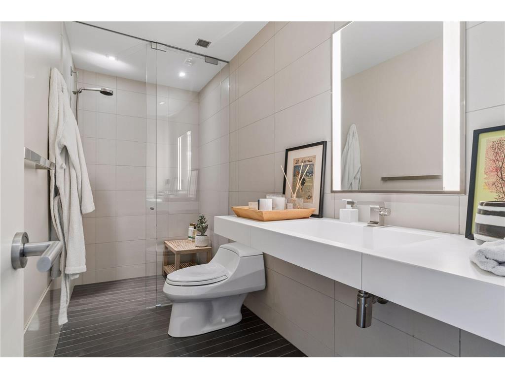 3790 W Bde Maka Ska Parkway Minneapolis MN 55410 - Bde Maka Ska 7052110 image44