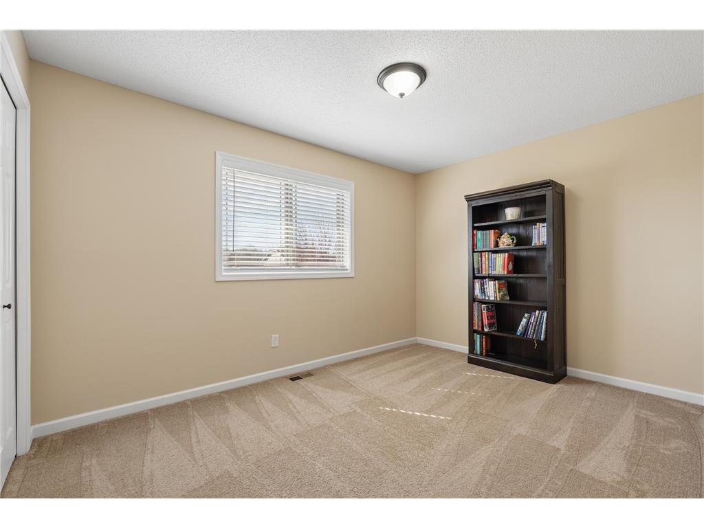 37915 Gerald Avenue North Branch MN 55056 7051650 image13