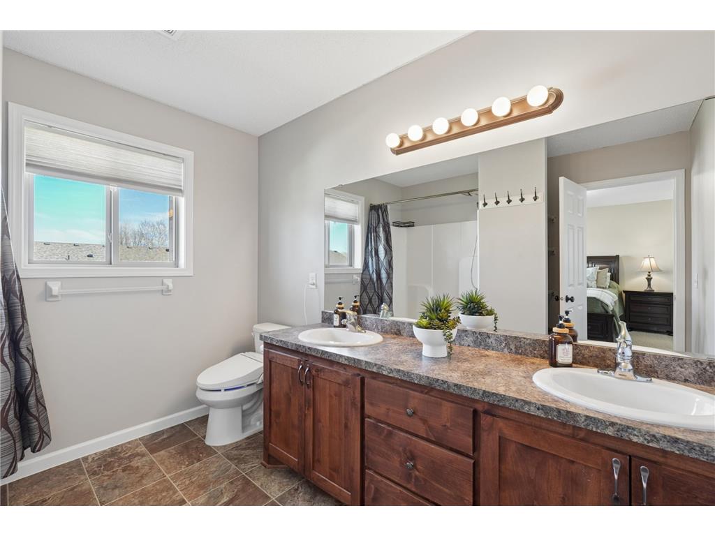 37915 Gerald Avenue North Branch MN 55056 7051650 image14