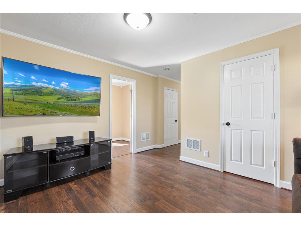 37915 Gerald Avenue North Branch MN 55056 7051650 image16