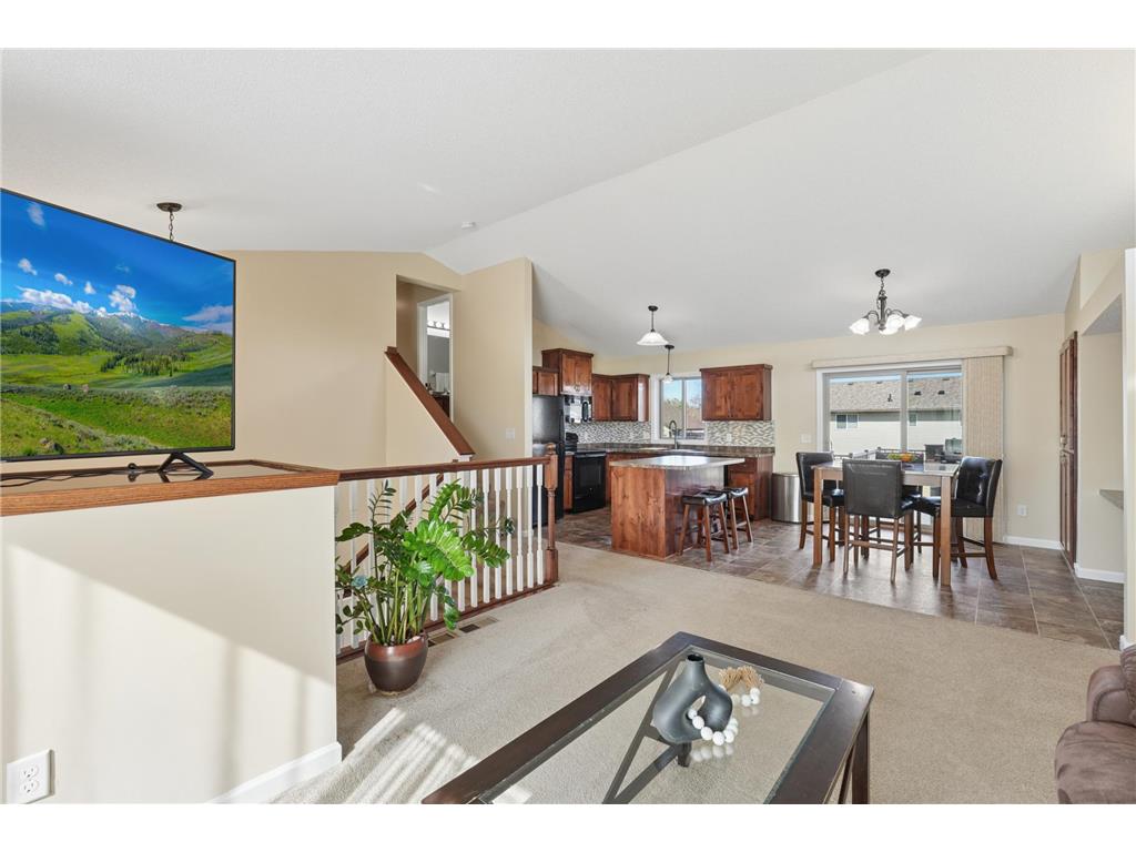 37915 Gerald Avenue North Branch MN 55056 7051650 image2