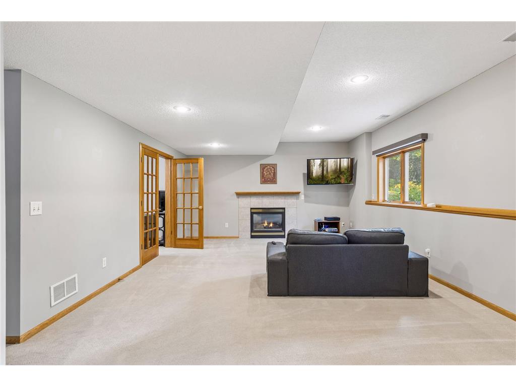 3794 Smithfield Curve Woodbury MN 55129 7085904 image23