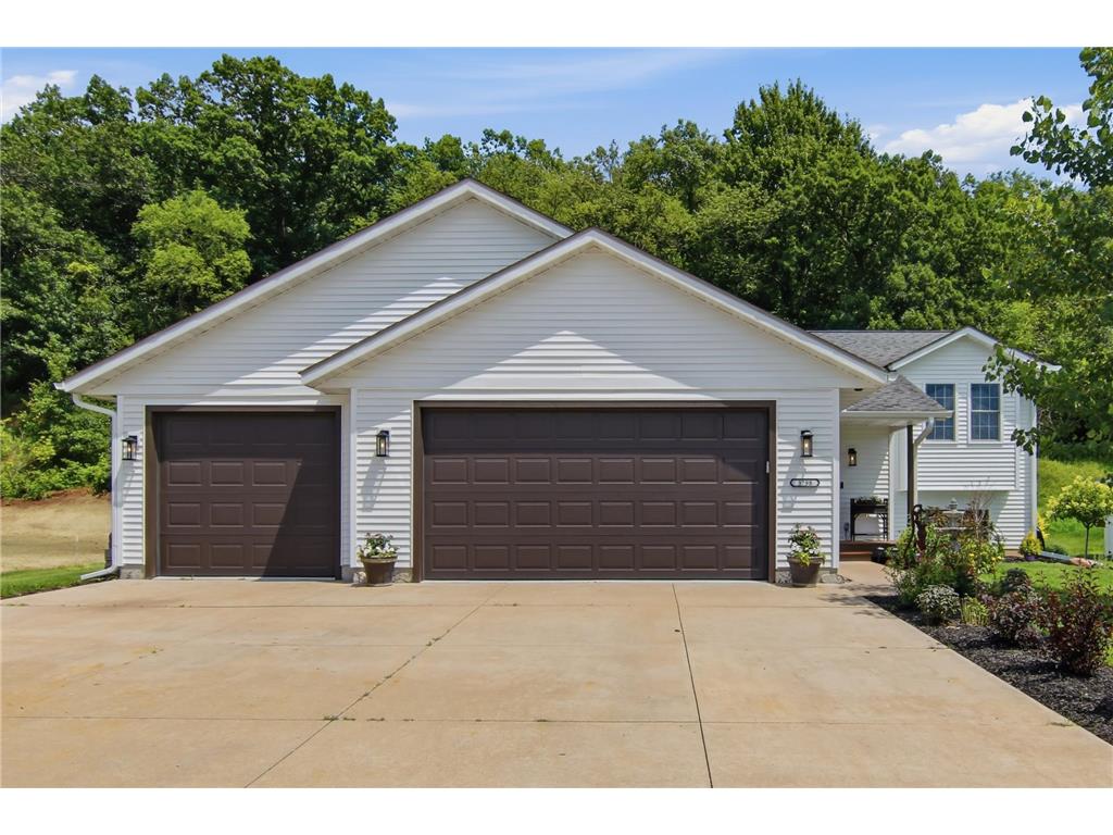 3798 Nicholas Drive Menomonie WI 54751 7104610 image1