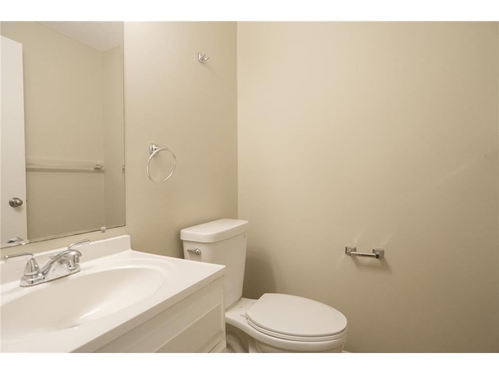38 Winona Street W Saint Paul MN 55107 7018498 image10
