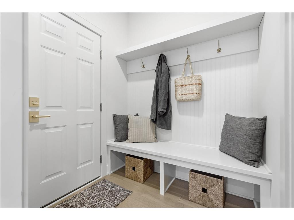 380 Laurel Curve Golden Valley MN 55426 7023931 image12